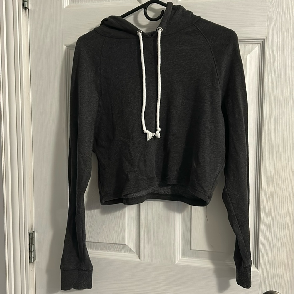 Long sleeve cropped hoodie